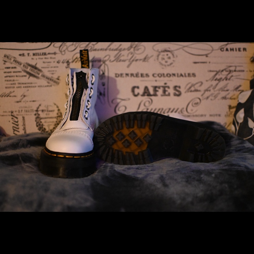 Dr Martens White Sinclair